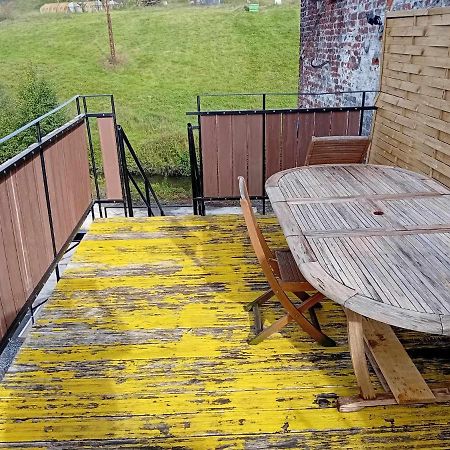 Grand Appartement Avec Terrasse Wignehies Exteriör bild